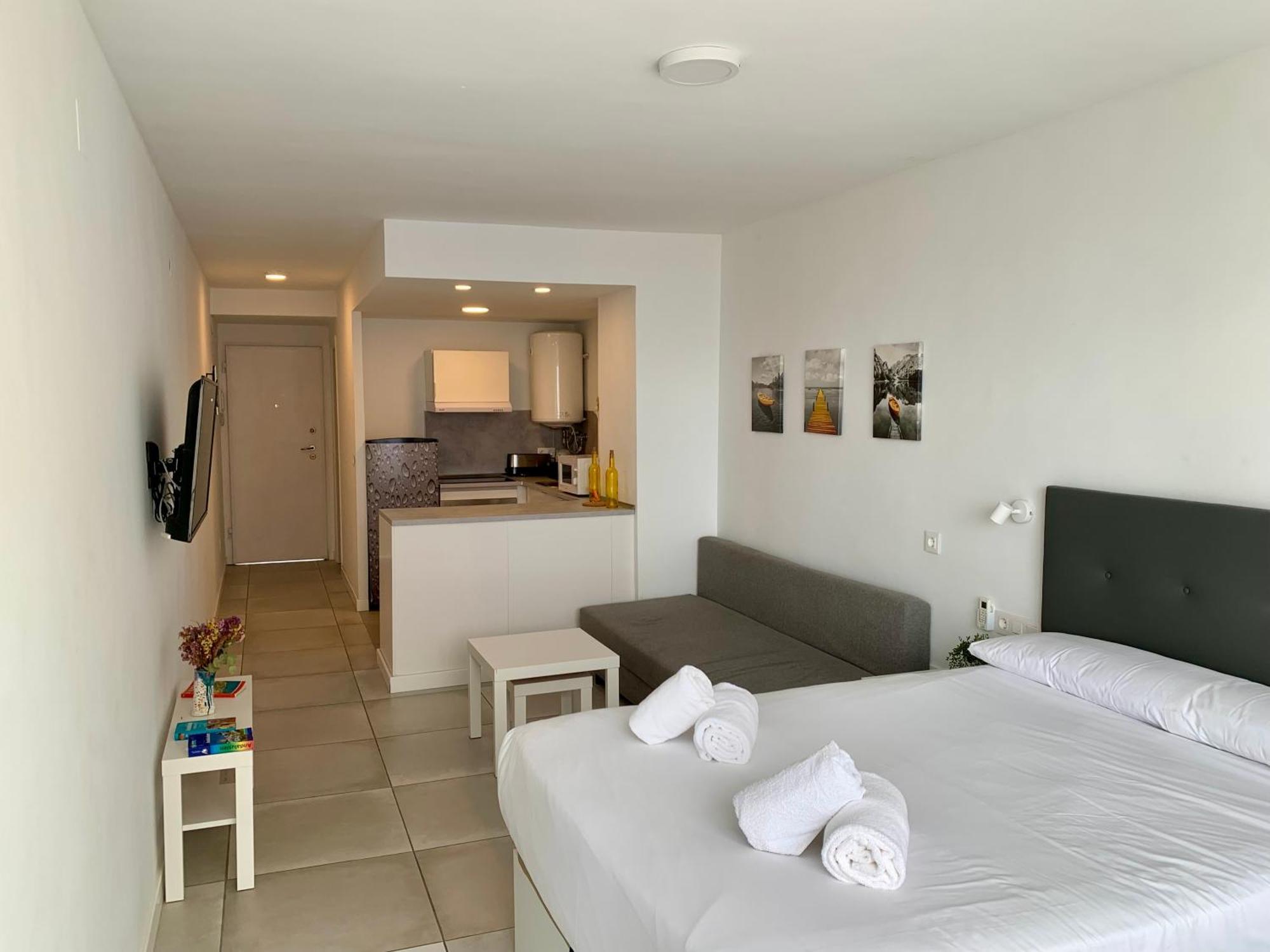 Inviting Studio With Sea View Torremolinos Exterior photo